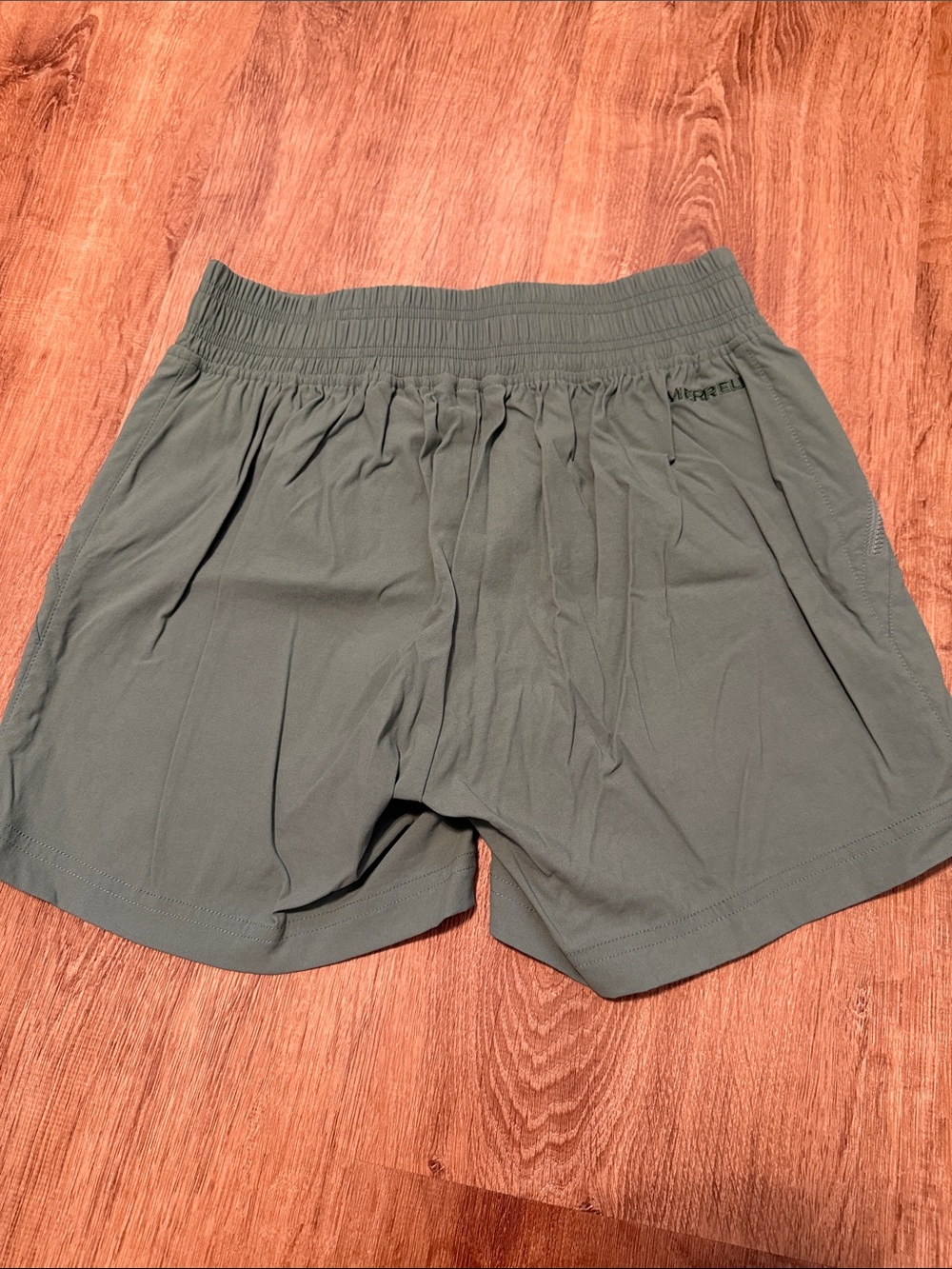 Merrell Shorts - Picture 4 of 5